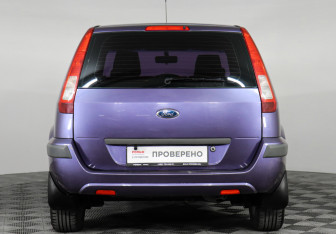Подержанный автомобиль Ford Fusion 2007 года (5 фото)