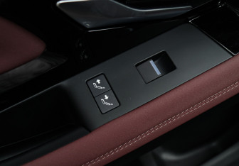 Подержанный автомобиль Land Rover Range Rover Evoque 2024 года (20 фото)