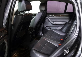 Подержанный автомобиль BMW X4 2015 года (12 фото)