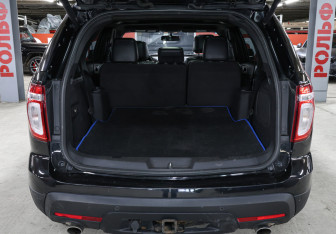 Подержанный автомобиль Ford Explorer 2011 года (9 фото)