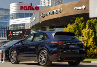 Подержанный автомобиль Porsche Cayenne 2018 года (5 фото)