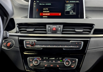 Подержанный автомобиль BMW X2 2020 года (15 фото)