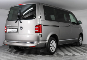 Подержанный автомобиль Volkswagen Caravelle 2018 года (5 фото)