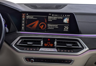 Подержанный автомобиль BMW X5 2021 года (17 фото)