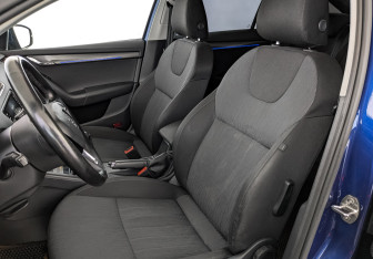 Подержанный автомобиль Skoda Octavia Liftback 2017 года (20 фото)