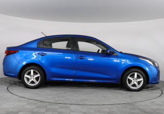 Подержанный автомобиль Kia Rio Sedan 2017 года (4 фото)