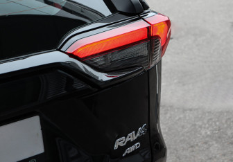 Новый Toyota RAV4 2025 (7 фото)