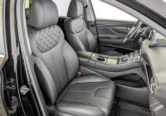 Подержанный автомобиль Hyundai Santa Fe 2023 года (24 фото)