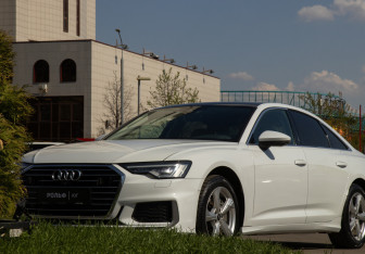 Подержанный автомобиль Audi A6 Sedan 2020 года (25 фото)