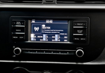 Подержанный автомобиль Kia Rio Hatchback 2021 года (14 фото)