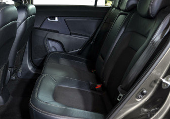 Подержанный автомобиль Kia Sportage 2013 года (12 фото)