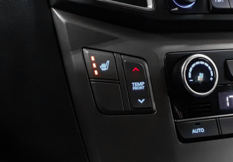 Подержанный автомобиль Hyundai H-1 2021 года (16 фото)