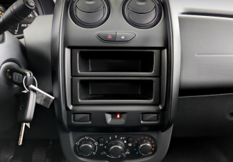 Подержанный автомобиль LADA (ВАЗ) Largus Wagon 2025 года (15 фото)