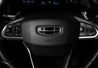 Подержанный автомобиль Geely Tugella 2021 года (18 фото)