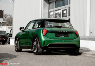 Новый MINI Hatch 2024 (3 фото)