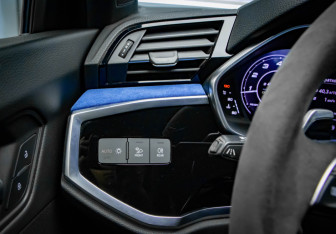 Подержанный автомобиль Audi RS Q3 Sportback 2020 года (13 фото)