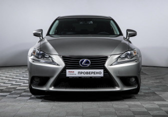 Подержанный автомобиль Lexus IS Sedan 2013 года (2 фото)