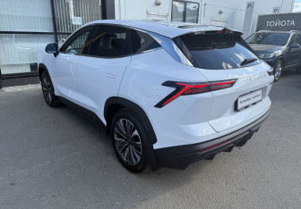 Подержанный автомобиль Jetour Dashing 2024 года (7 фото)