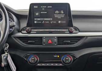 Подержанный автомобиль Kia Cerato Sedan 2021 года (25 фото)