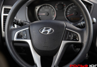 Подержанный автомобиль Hyundai i20 2009 года (12 фото)
