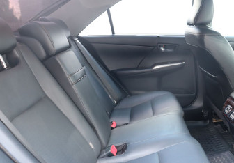 Подержанный автомобиль Toyota Camry Sedan 2016 года (22 фото)