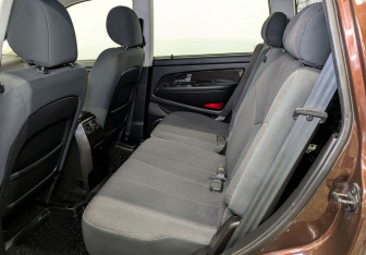Подержанный автомобиль SsangYong Rexton 2013 года (12 фото)