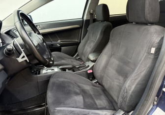 Подержанный автомобиль Mitsubishi Lancer Sedan 2008 года (10 фото)