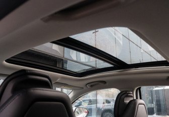 Подержанный автомобиль Changan Lamore 2024 года (24 фото)