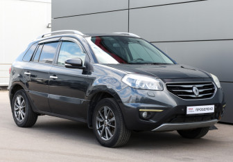 Подержанный автомобиль Renault Koleos 2013 года (3 фото)