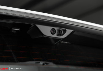 Подержанный автомобиль Jeep Grand Cherokee 2023 года (9 фото)