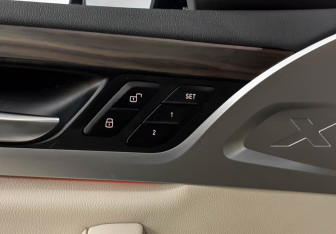 Подержанный автомобиль BMW X3 2019 года (20 фото)