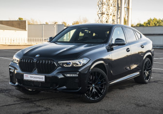 Подержанный автомобиль BMW X6 2021 года (1 фото)