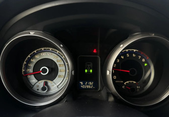 Подержанный автомобиль Mitsubishi Pajero 2008 года (14 фото)