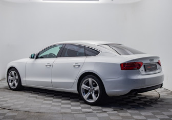 Подержанный автомобиль Audi A5 Liftback 2012 года (3 фото)