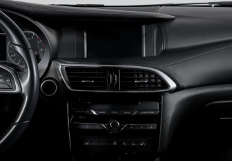 Подержанный автомобиль Infiniti QX30 2017 года (13 фото)