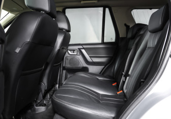 Подержанный автомобиль Land Rover Freelander 2010 года (10 фото)