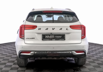 Подержанный автомобиль Haval Jolion 2022 года (6 фото)