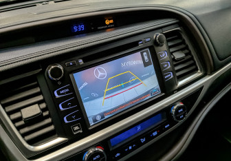 Подержанный автомобиль Toyota Highlander 2018 года (29 фото)