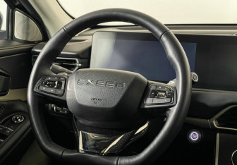 Подержанный автомобиль Exeed TXL 2022 года (14 фото)