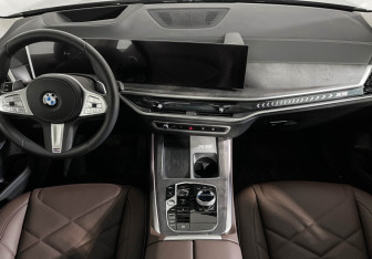 Новый BMW X5 2025 (11 фото)