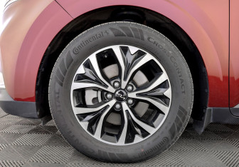 Подержанный автомобиль Kia Carnival 2022 года (18 фото)