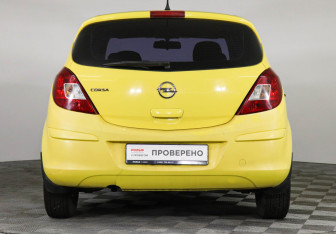 Подержанный автомобиль Opel Corsa 2012 года (6 фото)