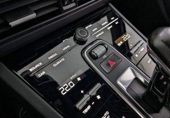 Подержанный автомобиль Porsche Cayenne 2021 года (28 фото)