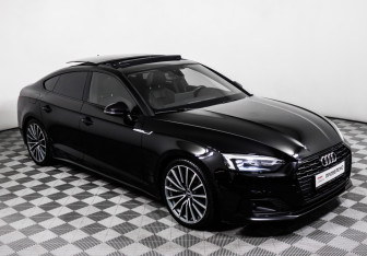 Подержанный автомобиль Audi A5 Liftback 2020 года (25 фото)