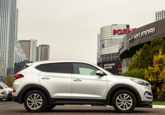 Подержанный автомобиль Hyundai Tucson 2016 года (3 фото)