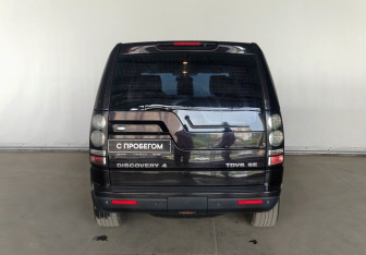 Подержанный автомобиль Land Rover Discovery 2012 года (5 фото)