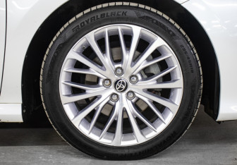 Подержанный автомобиль Toyota Camry Sedan 2020 года (24 фото)