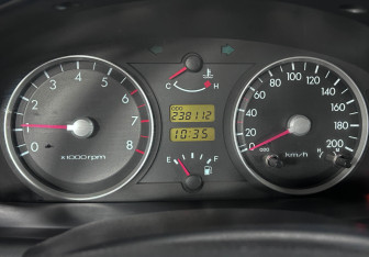 Подержанный автомобиль Hyundai Getz 2004 года (10 фото)