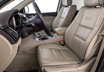 Подержанный автомобиль Jeep Grand Cherokee 2021 года (20 фото)