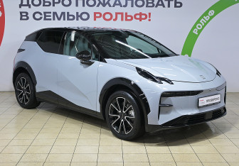 Подержанный автомобиль Zeekr X 2023 года (3 фото)